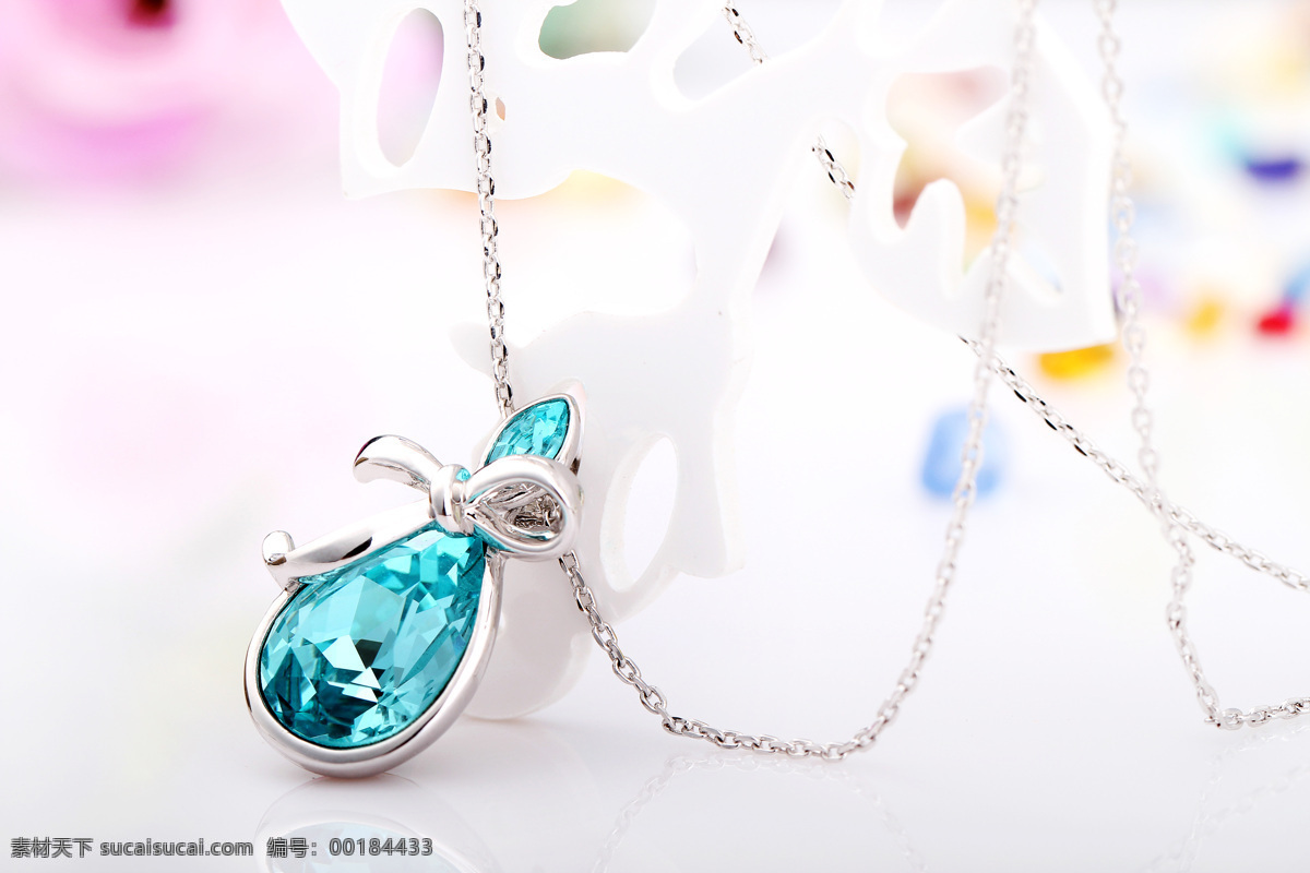 水晶項鏈 唯美 項鏈 飾品 奧地利 藍色 水晶 產(chǎn)品攝影 生活百科