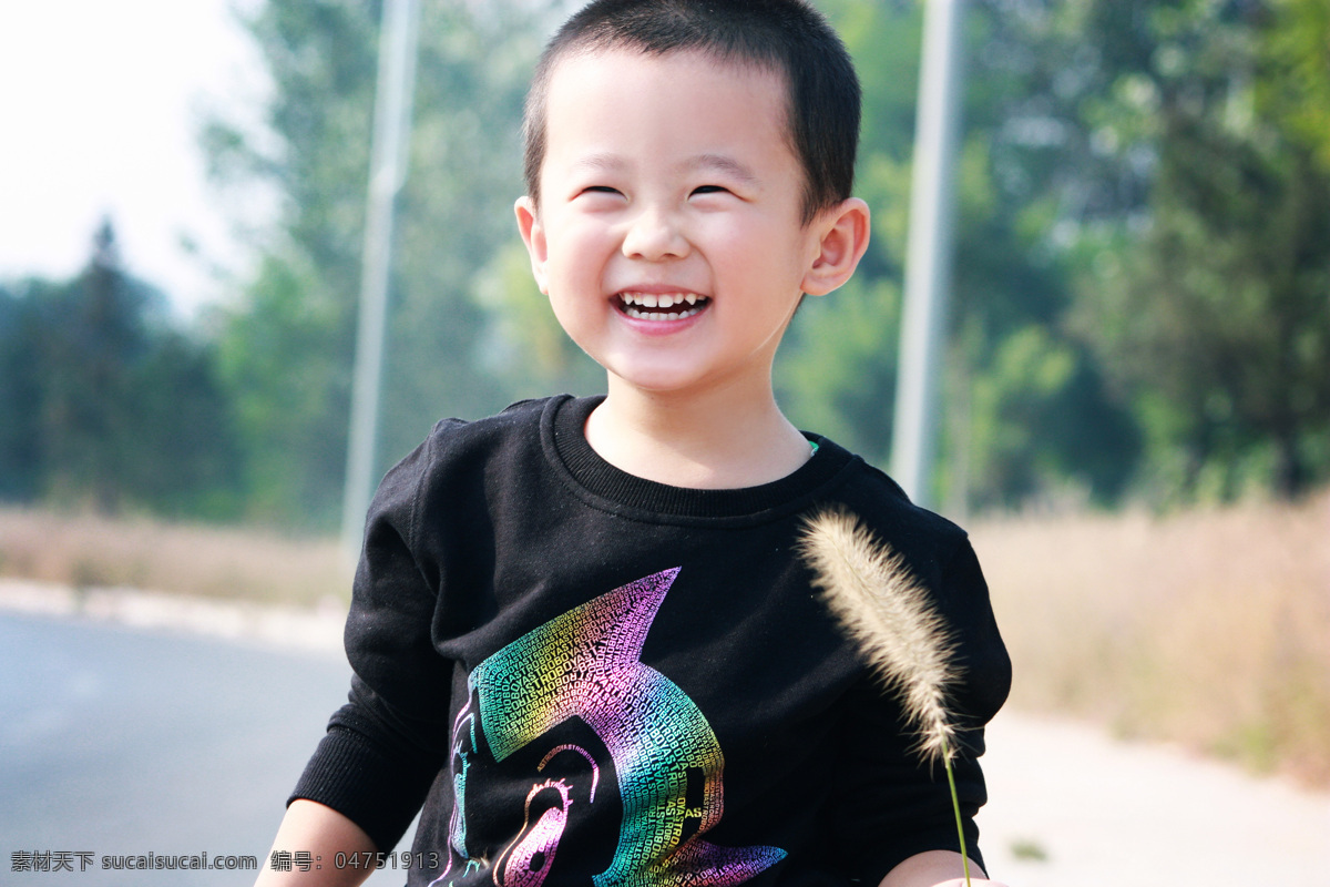 兒童戶外寫真 兒童 戶外 寫真 00后 萌 笑臉 男孩 帥哥 兒童幼兒 人物圖庫