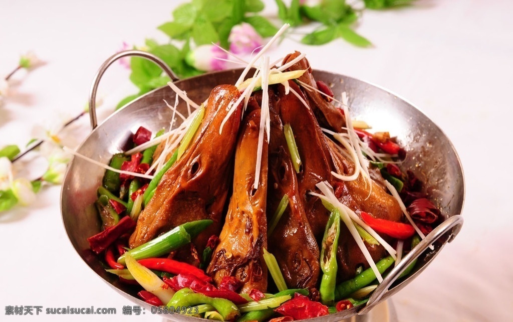 干鍋辣鴨頭 美食 菜品 菜譜 餐飲 傳統(tǒng) 中餐 色香味 綠色食品 高檔菜 東北菜 營(yíng)養(yǎng)餐 保健食品 高清 寫(xiě)真照片 傳統(tǒng)美食 餐飲美食