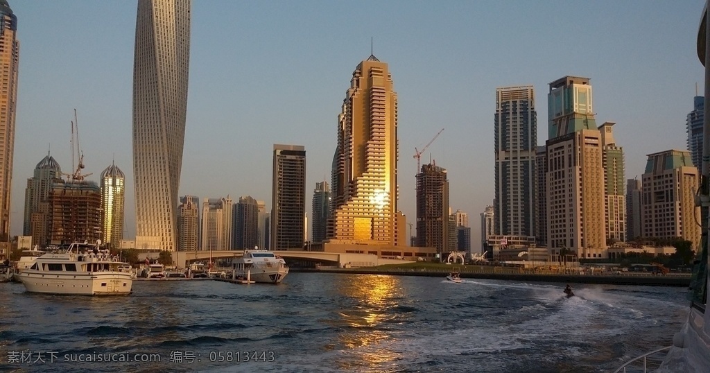 阿联酋 迪拜 城市 一角 港湾 轮船 快艇 桥梁 海岸 高楼林立 鳞次栉比 魔都城 旅游摄影 畅游世界 旅游篇 国外旅游