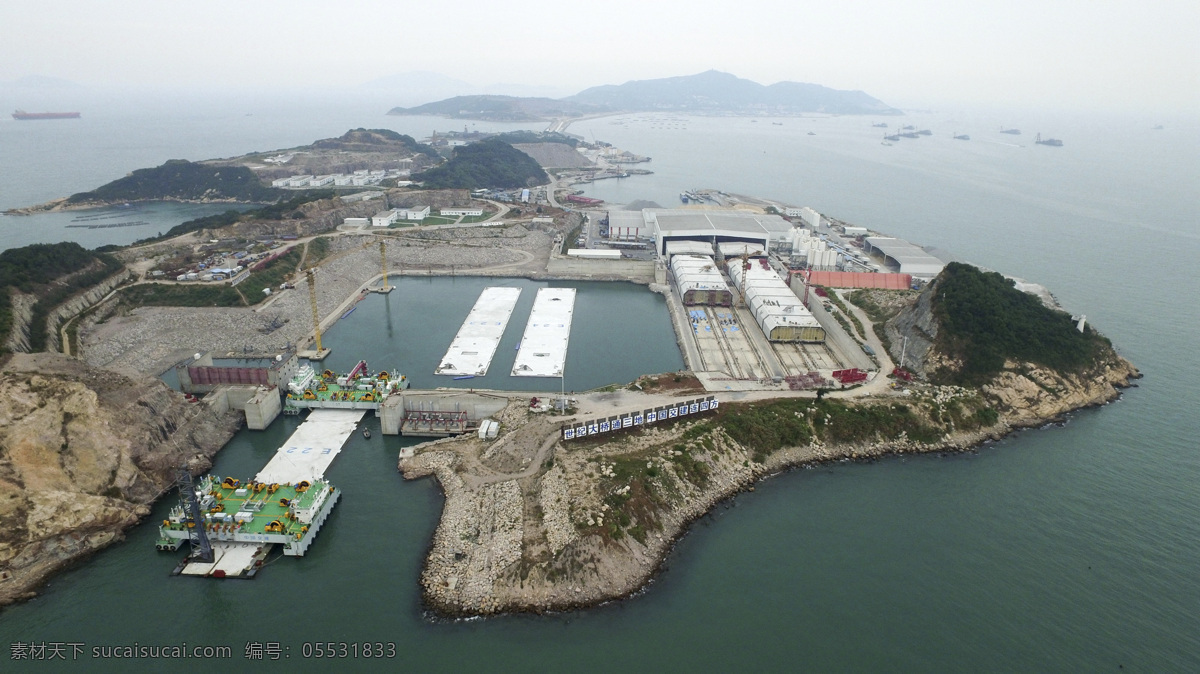 港珠澳大橋 香港 澳門 珠江三角洲 自然景觀 自然風(fēng)光 psd人工島 建設(shè)中 大工程 跨海大橋 島嶼 橋墩 隧道 海上 大海 建筑景觀