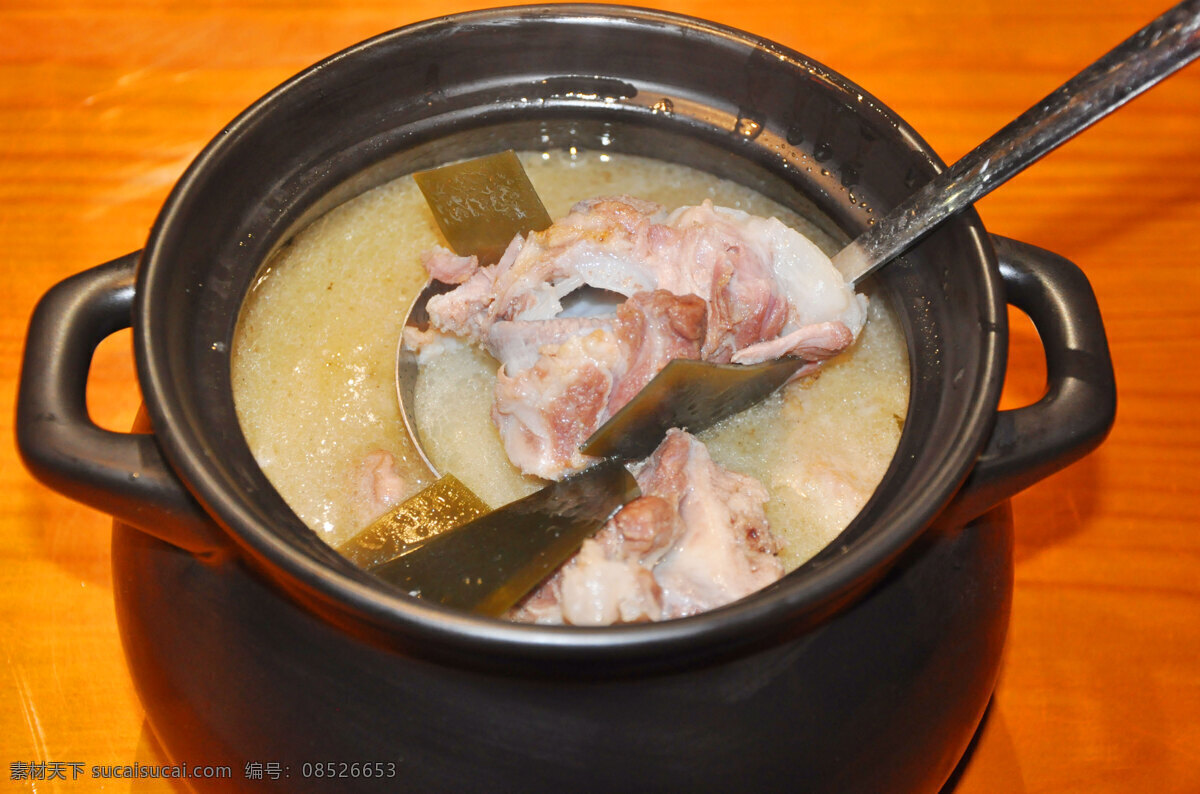 筒子骨燉海帶 美食 傳統(tǒng)美食 中國(guó)美食 美食圖片 中餐 攝影菜品 餐飲美食