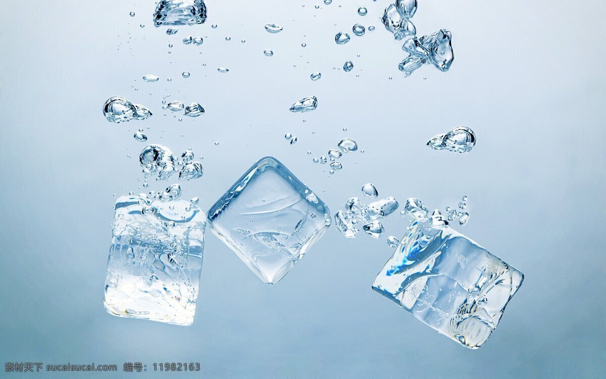 冰塊 透徹 晶瑩 水 透亮 灰色背景 灰色 藍色背景 靜謐 純潔 清涼 清爽 純凈 透明 水滴
