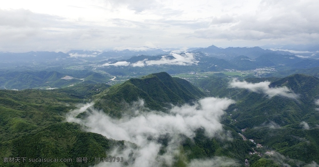 云霧山中 丁香紅桃 秋浦河 石臺(tái)風(fēng)光 紅桃村 石臺(tái)群山 山青 水秀 村莊 農(nóng)房 自然風(fēng)光 自然景觀 山水風(fēng)景