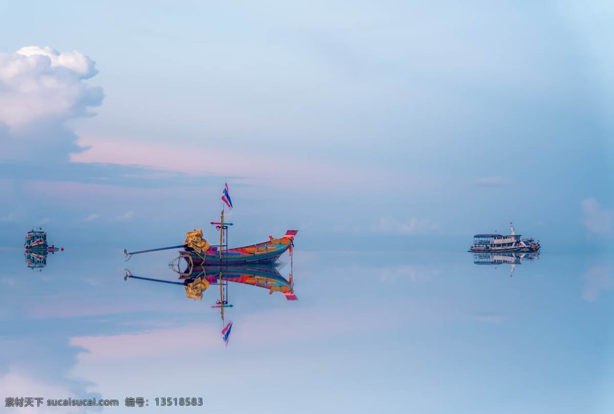 小船圖片 小船 獨(dú)木舟 劃艇 木舟 木船 帆船 船只 湖面 海面 沙灘 海邊 岸邊 湖水 遠(yuǎn)山 陽光 海 海洋 湖泊 河流 天空 交通 現(xiàn)代科技 交通工具