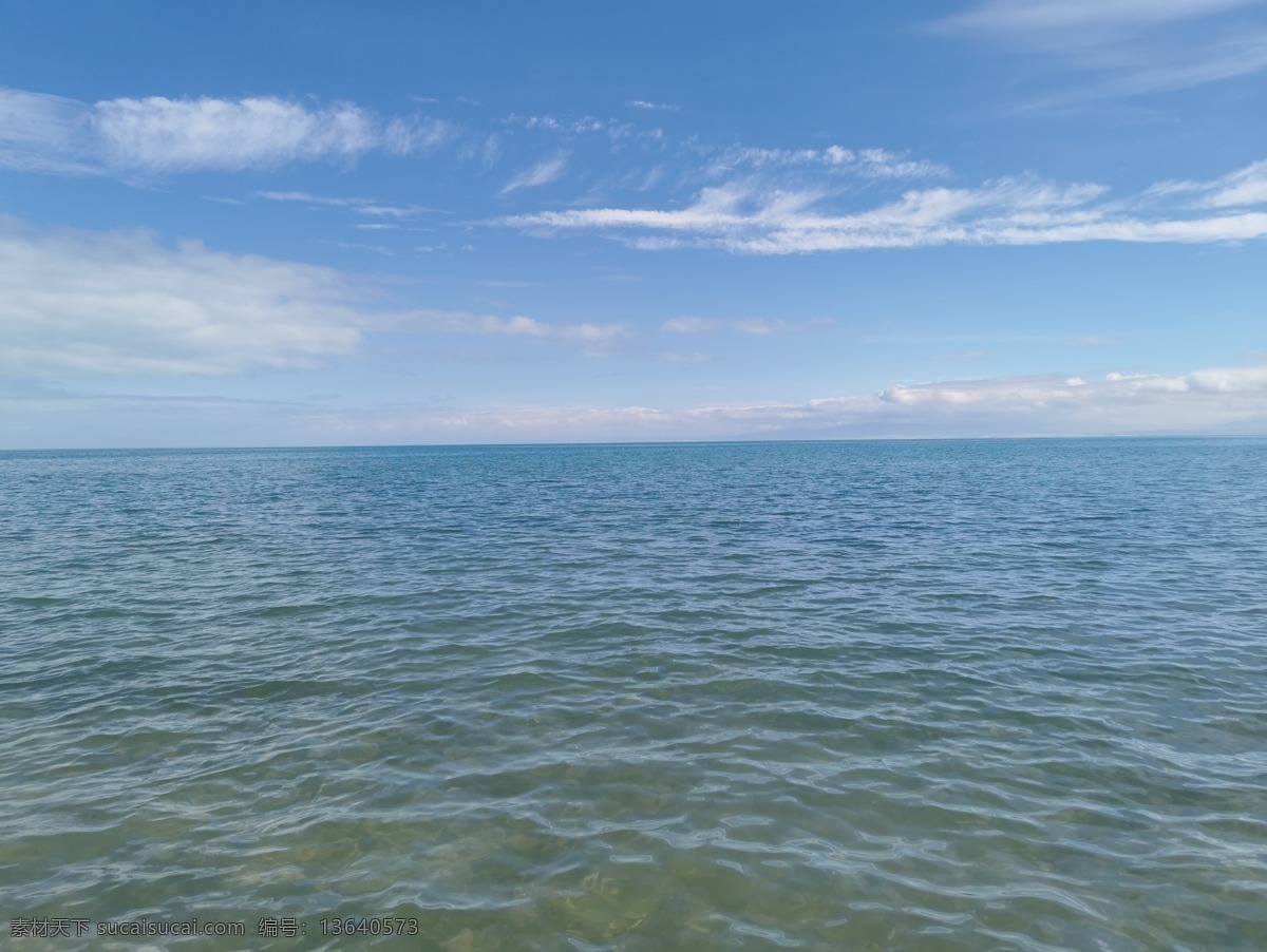青海湖 青海 西寧 夏天湖泊 秋天湖泊 春天湖泊 冬天湖泊 秋天 藍色湖泊 樹林秋天 湖面倒影 森林 湖水 湖面 平靜湖面 靜謚湖泊 湖 倒影 倒映 鏡像 森林湖泊 天空之境 藍天 白云 湖泊風(fēng)景 淡水湖 咸水湖 河流 波光粼粼 山川 河湖 西海 自然 海子 沼澤 藍天白云 水波 浪花 大海 海水 湖泊 水 溪流 自然景觀 自然風(fēng)景