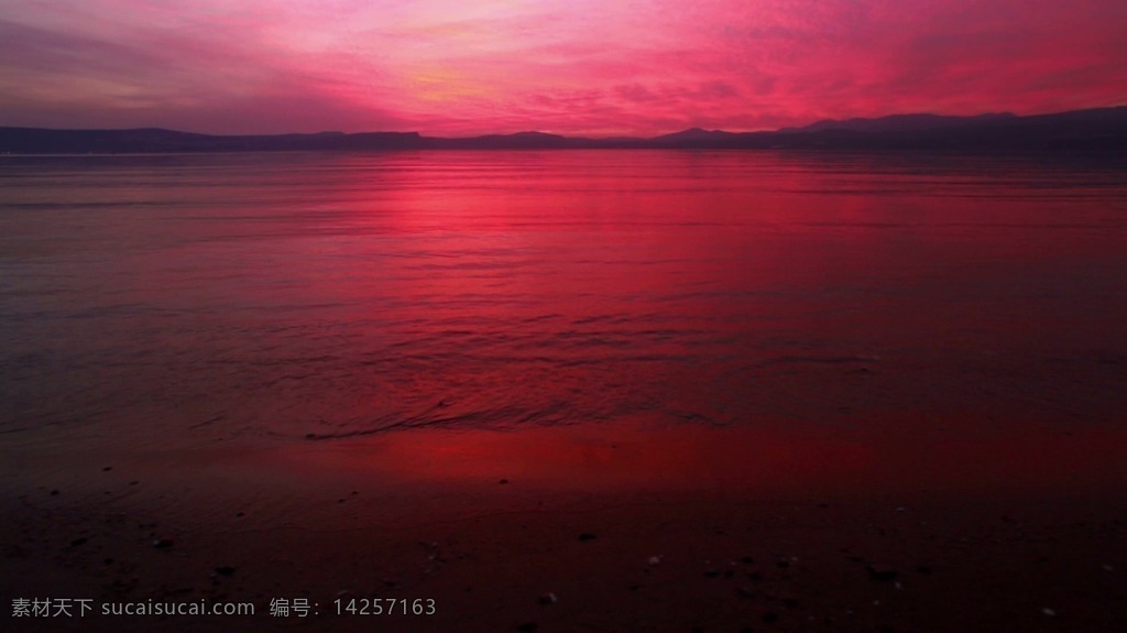 陶醉 迷人 海上 日落 海景 高清 视频 实拍 染红天空 海浪 冲刷 唯美