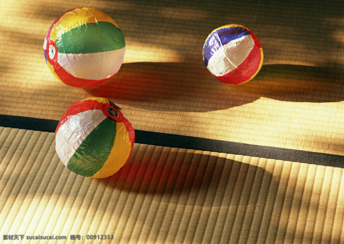 五彩 球 日本元素 摄影素材 摄影图库 生活百科 生活素材 玩具 五彩球 纸球