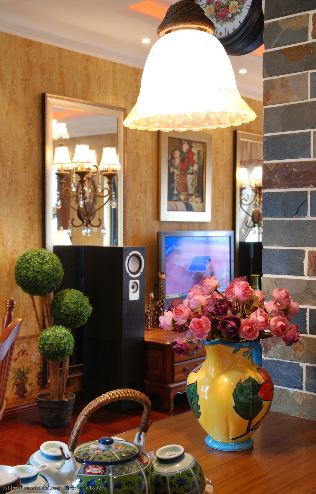 中式 古典 风 室内设计 客厅 电视机 效果图 桌子 吊灯 音响 照片背景墙 现代 简约 家装