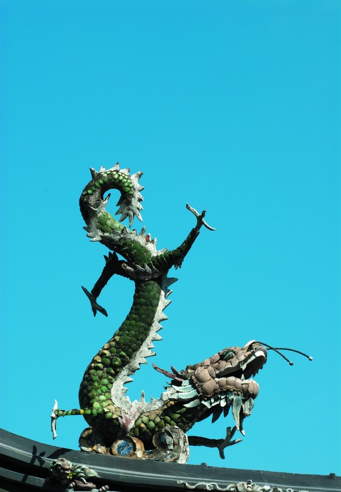 龙雕 雕刻 雕塑 雕花 龙纹 祥龙 金龙 镀金 木雕 石雕 寺院 寺庙 寺院建筑 寺庙建筑 建筑摄影 外观摄影 建筑园林