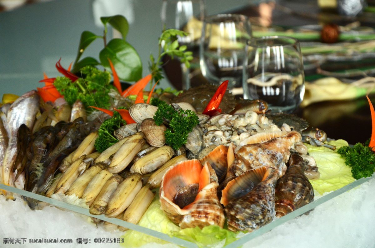 虾 鱼 海蛏 海蛎 螺 海鲜拼盘 冰镇海鲜 拼盘 新鲜 海鲜 螃蟹 餐饮美食