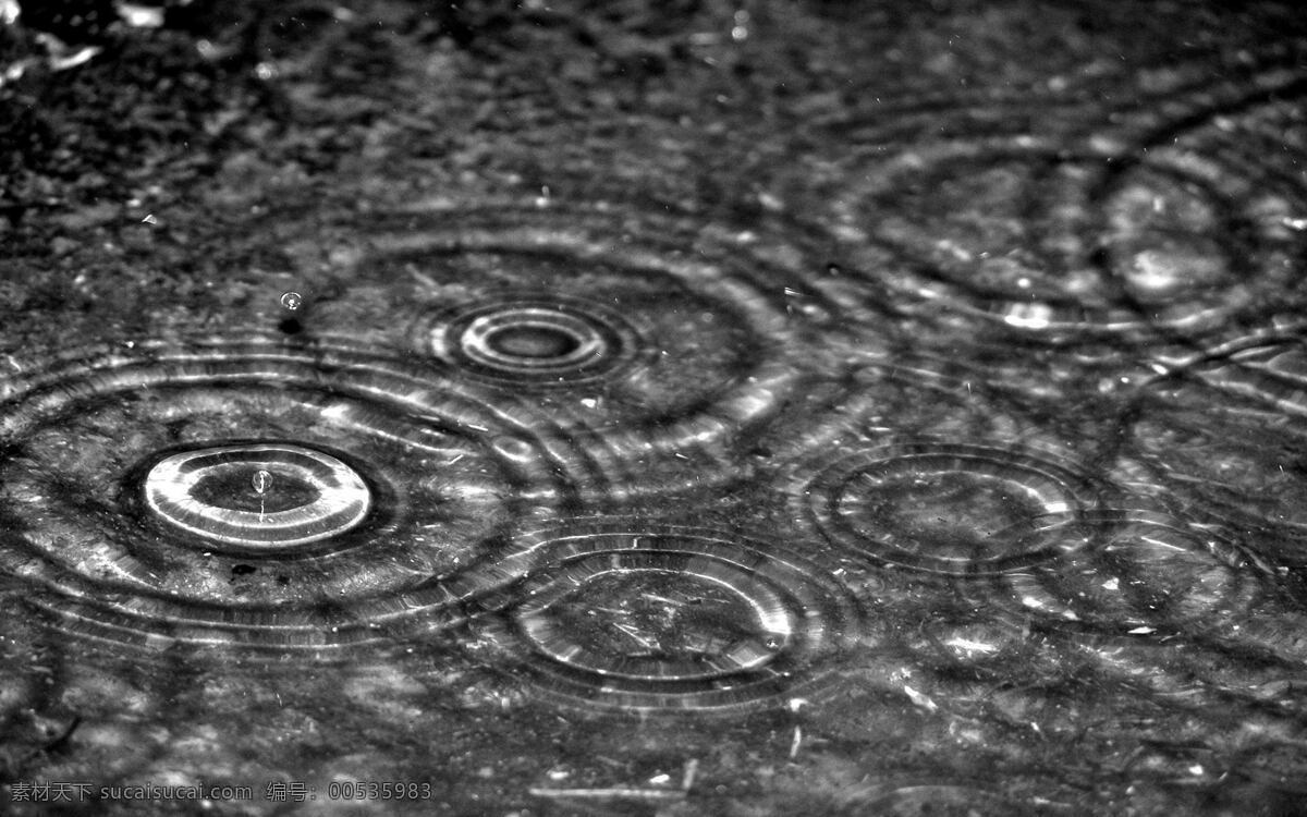 雨晕 下雨 雨点 灰色 天气 洼地 水汽 水分 下雨天 自然景观