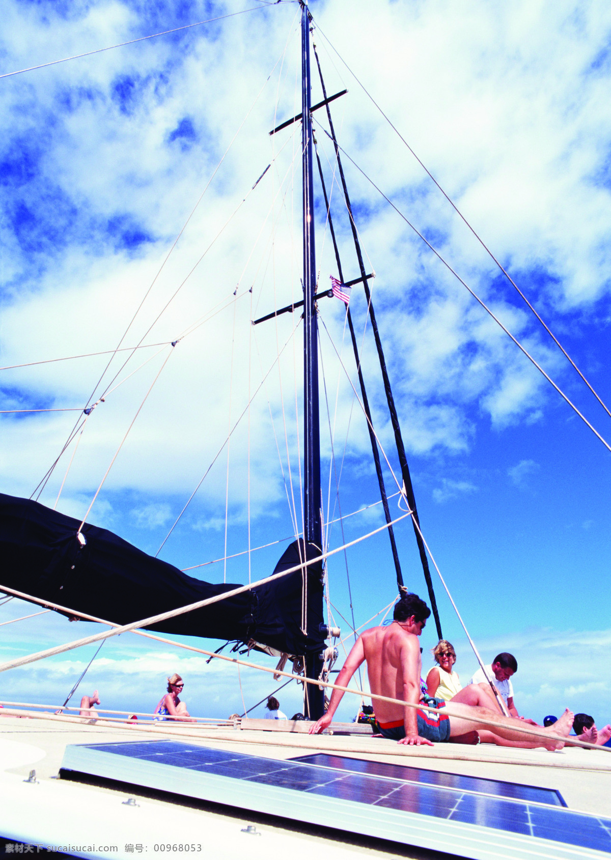 帆船 国外旅游 花环 旅游摄影 美国 男人 热带 色彩 夏威夷 海滩 东西海岸 救生 游泳 天空 psd源文件