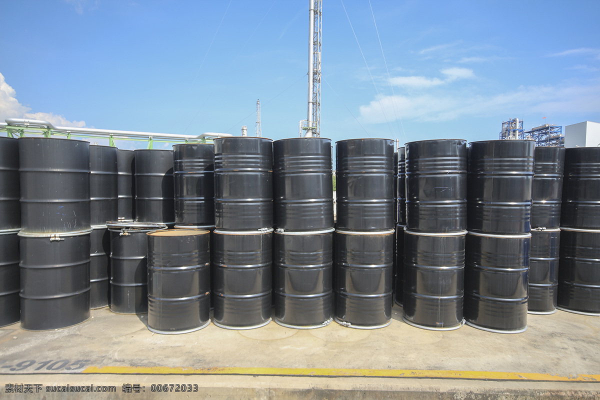原油 桶 石油桶 油桶 炼油厂 工业生产 现代科技