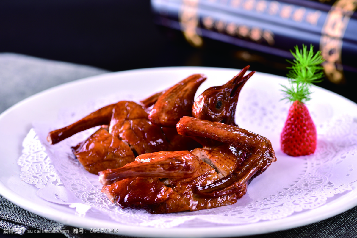 招牌红烧乳鸽 脆皮乳鸽 烤乳鸽 烧乳鸽 乳鸽皇 脆皮鸽 炸乳鸽 脆皮乳鸽皇 茶香乳鸽 茶皇焗乳鸽 豉油皇乳鸽 盐焗乳鸽 吊烧乳鸽 餐饮美食 传统美食