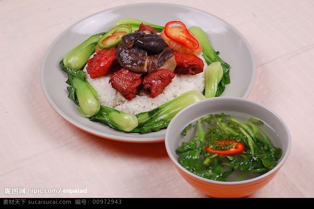 香菇 鸡肉 饭 含 汤 北 菇 滑 鸡 米饭 碗 油菜 餐饮美食 传统美食 摄影图库