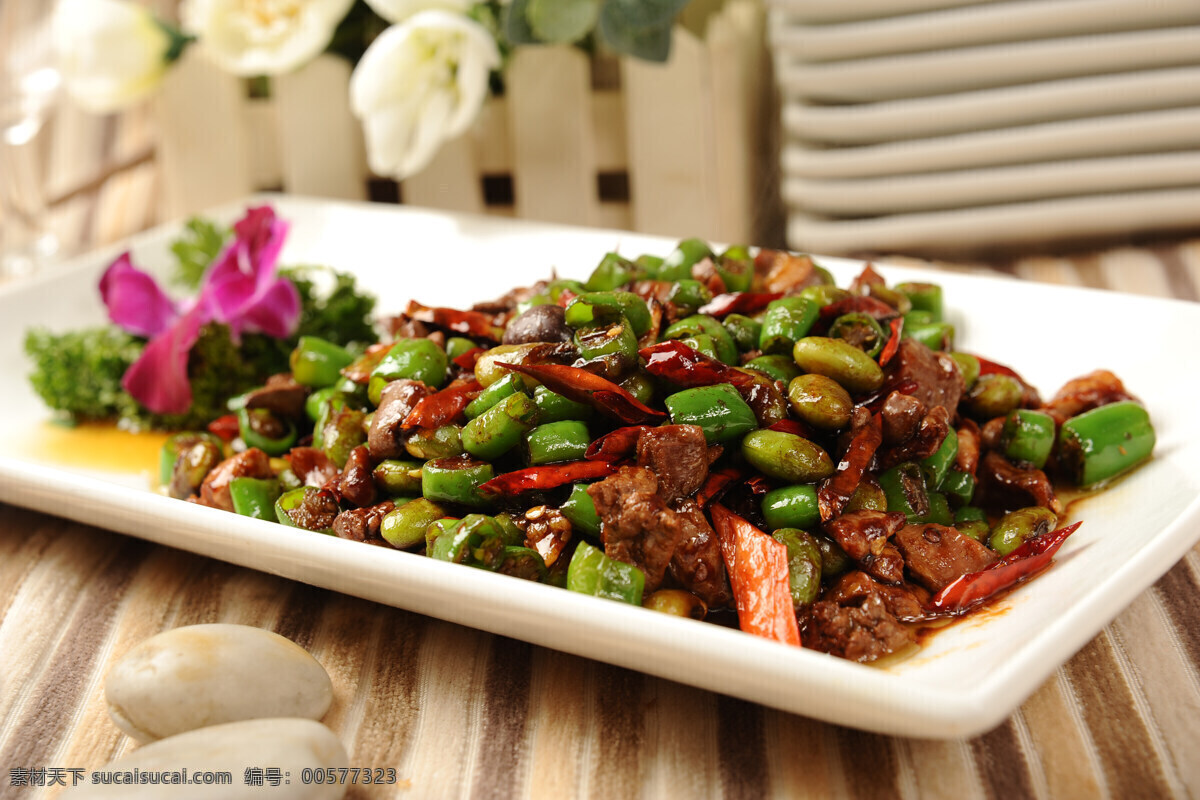 杭 椒 毛豆 炒 鸡杂 美食 传统美食 餐饮美食