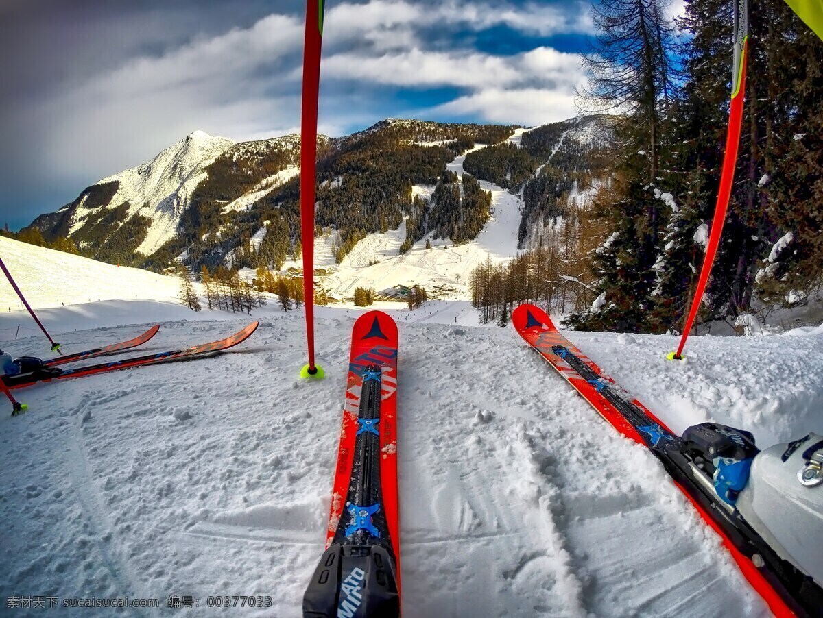 高山滑雪 滑雪 滑雪板 雪 运动 雪地运动 冬季运动 分享 文化艺术 体育运动