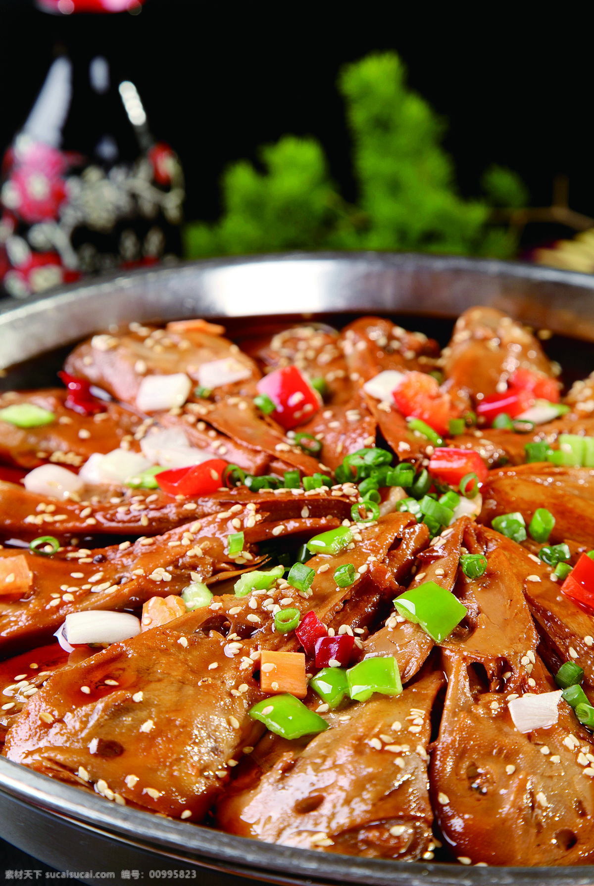 干锅鸭头 麻辣鸭头 美极卤味鸭头 香辣鸭头 卤鸭头 辣鸭头 鸭头 卤菜 精武鸭脖 美食 美味 中餐 小吃 传统美食 高清菜谱用图 餐饮美食