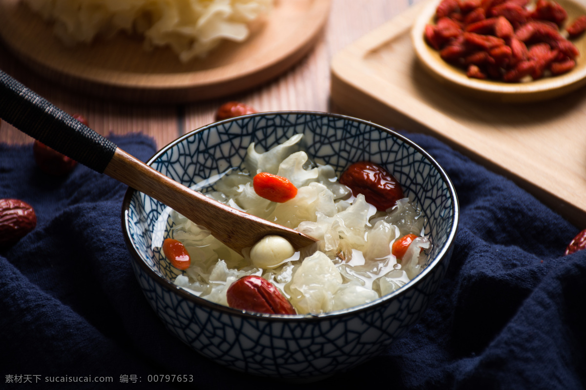银耳 红枣 枸杞 羹 美味 养生汤 餐饮美食 传统美食