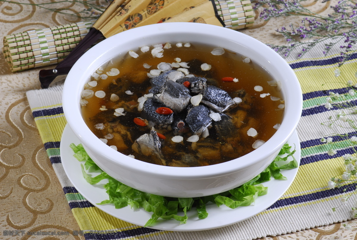 乌鸡汤 花旗参 鸡肉 鸡汤 样品 补品 汤饮 参 传统美食 餐饮美食