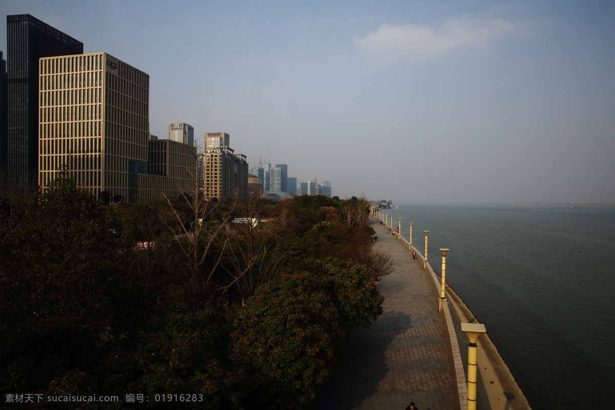 钱塘江 杭州 滨江区 江景 海景 建筑 蓝天 晴空 白云 江水 自然风景 自然景观 杭州摄影 国内旅游 旅游摄影
