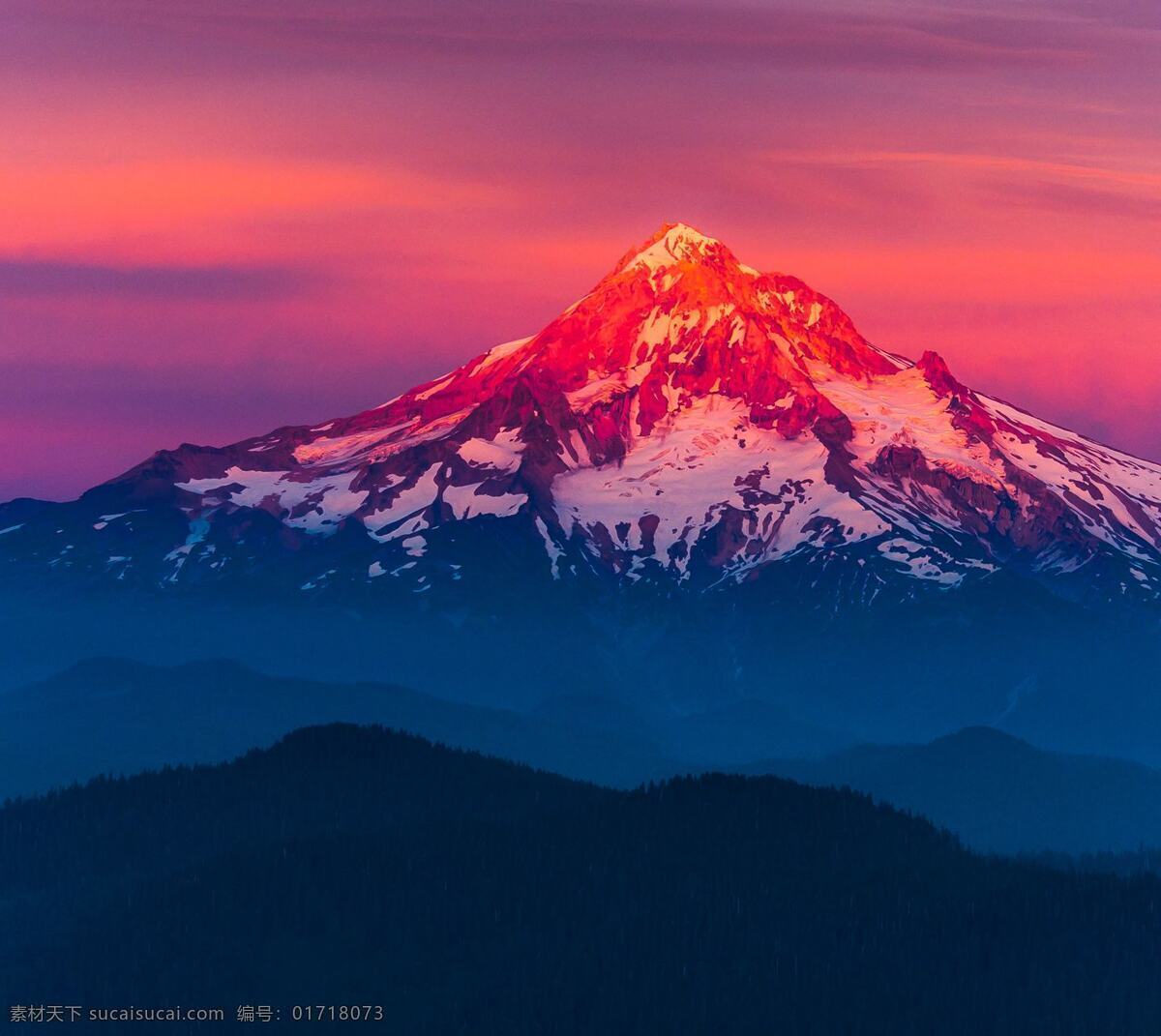 晚霞 下 雪山 顶 山顶 山脉 雪 红色 光 天空 火山 自然景观 自然风景