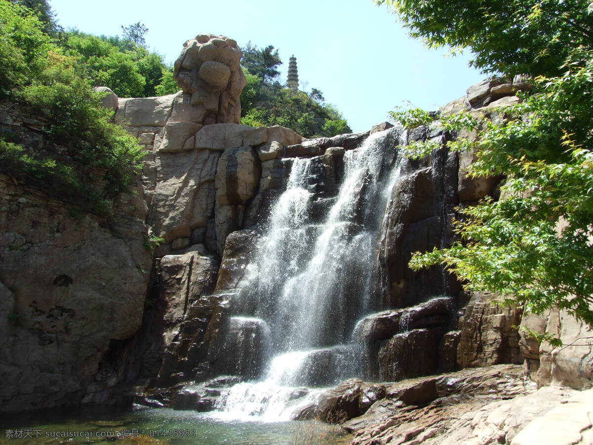 北九水瀑布 青岛 北九水 景点 瀑布 山涧 绿树 石狮 蓝天 自然风光 自然风景 自然景观