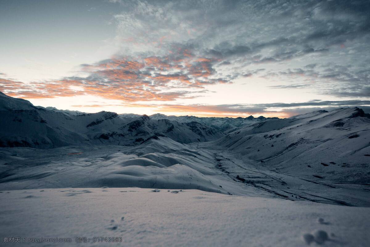 雪山 旅游 欧美 蓝天 冬季 寒冷 拍摄 摄影类 自然景观 自然风景