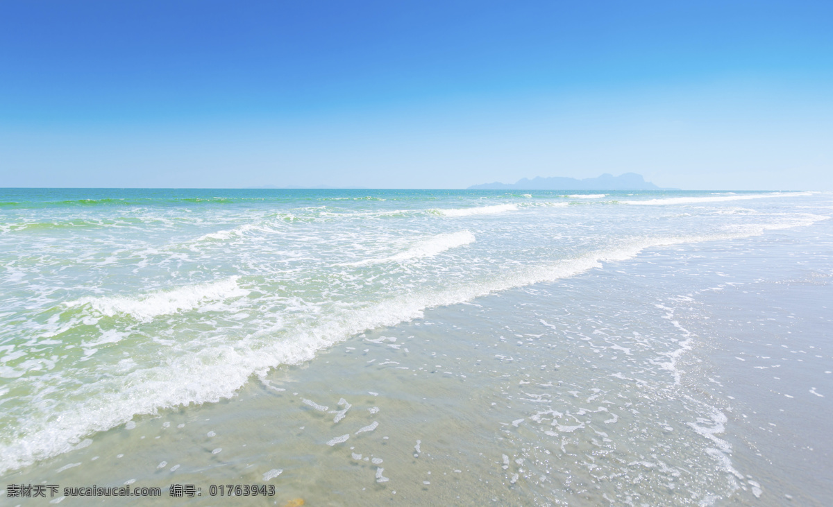 大海图片素材 夏日沙滩 蓝天 白云 大海 海浪 浪花 树 海洋海边 自然景观 自然风景 蓝色