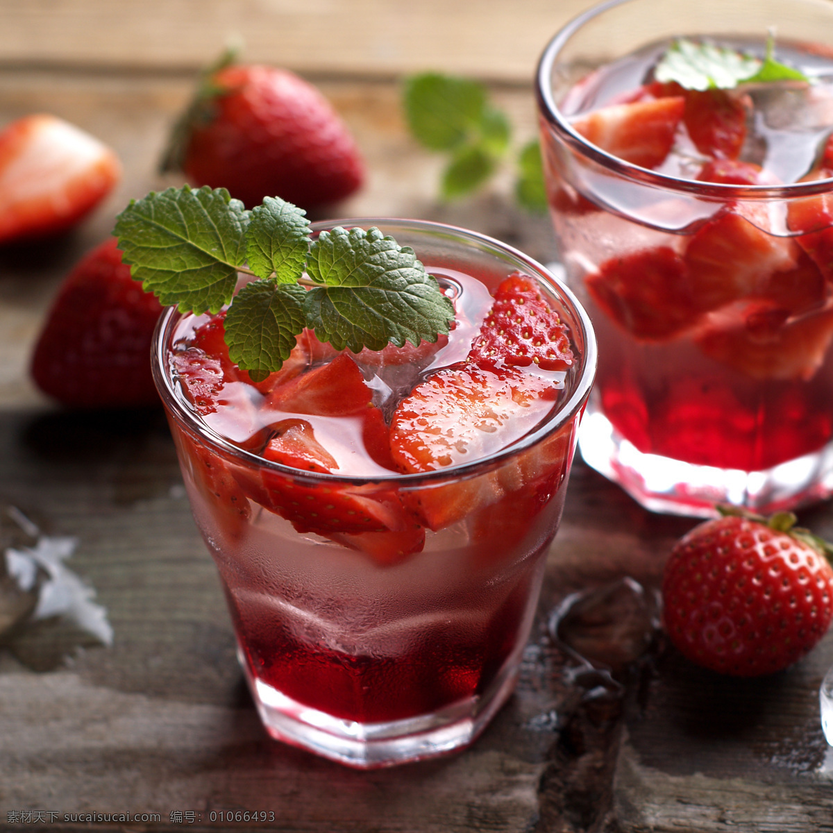 莫吉托 草莓 薄荷 冰饮 冷饮 草莓果汁 草莓鸡尾酒 水果酒 调酒 夏日 餐饮美食 饮料酒水