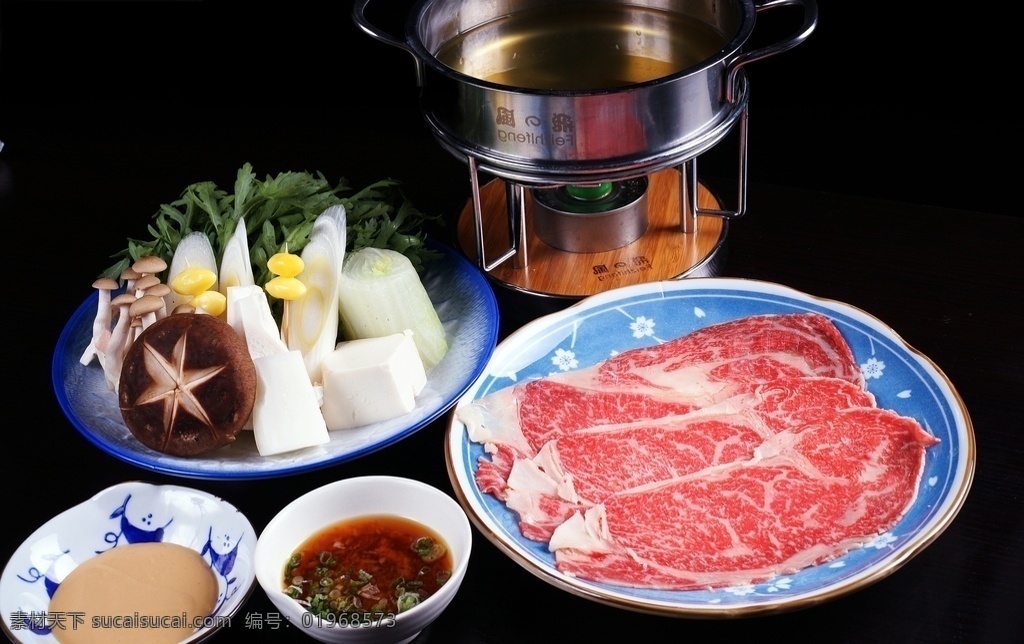 雪花牛肉火锅 美食 中国菜 八大菜系 中餐 炒菜 美味 饭店 美食图片 美食素材 饭店宣传 中国美食 中国美味 舌尖中国 中餐照片 调料 佐料 酱料 餐饮美食 传统美食
