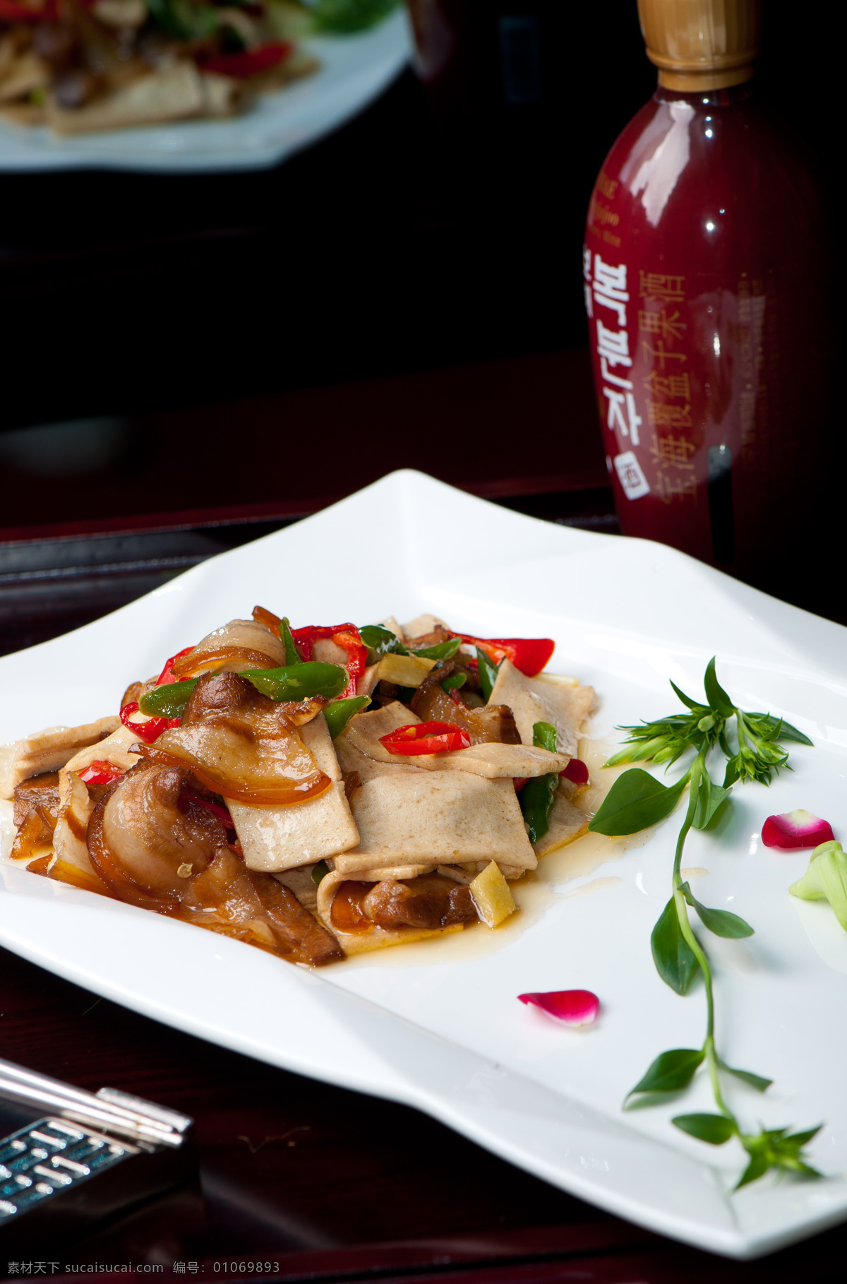 豆腐卤肉 美食 经典美食 千 页 豆腐 炒 卤肉 餐饮摄影 传统美食 餐饮美食