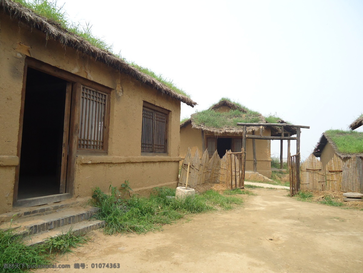 茅草房 茅草屋 古代房屋 庭院 小院 摄影图片 旅游摄影 国内旅游