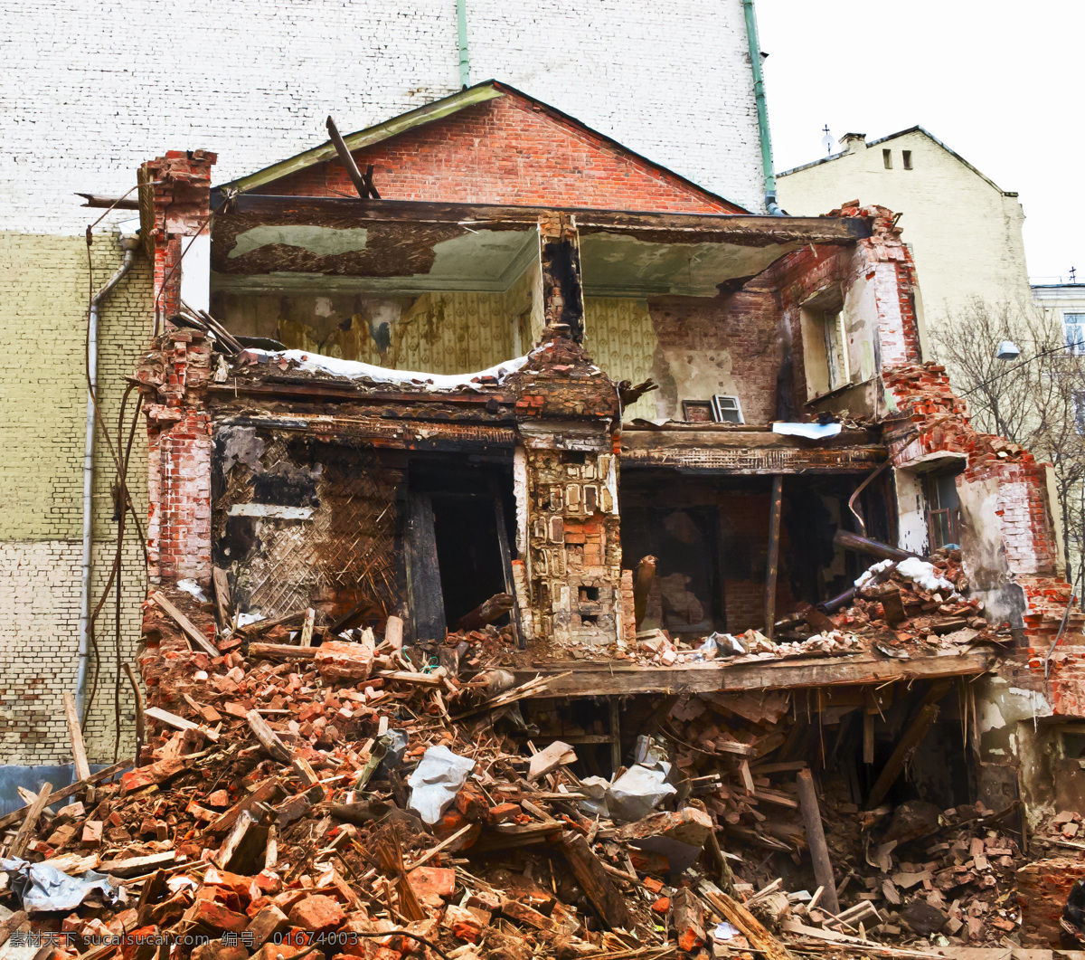 垮塌 房屋 损毁的建筑 损坏的建筑 废弃 建筑 地震后的建筑 灾难 垮塌的建筑 其他类别 环境家居