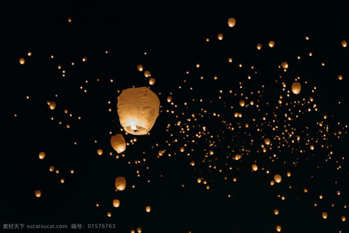节日孔明灯 孔明灯 壁纸 桌面壁纸 节日 中秋 元宵 祈福灯 平安灯 天灯 花灯 放天灯 元宵节 灯会 灯笼 宫灯 放飞梦想 放飞孔明灯 放飞祈福灯 自然景观