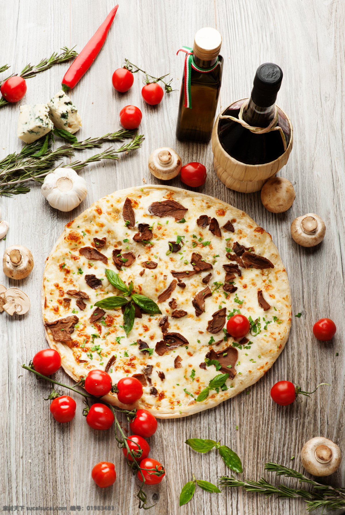 香菇 番茄 披萨 意大利披萨 美食 美味 食物 西餐美食 餐饮美食 白色