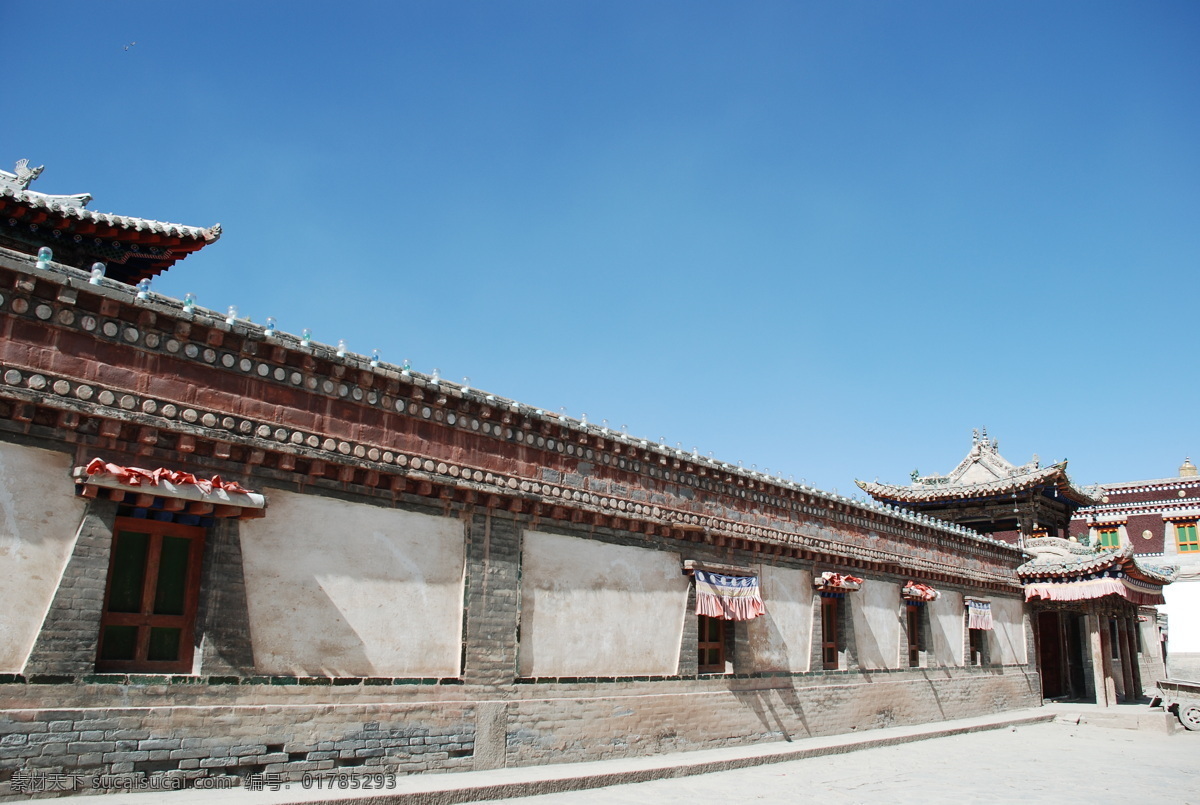 塔尔寺 藏式风格 藏式建筑 蓝天 天空 藏式风 建筑摄影 建筑园林