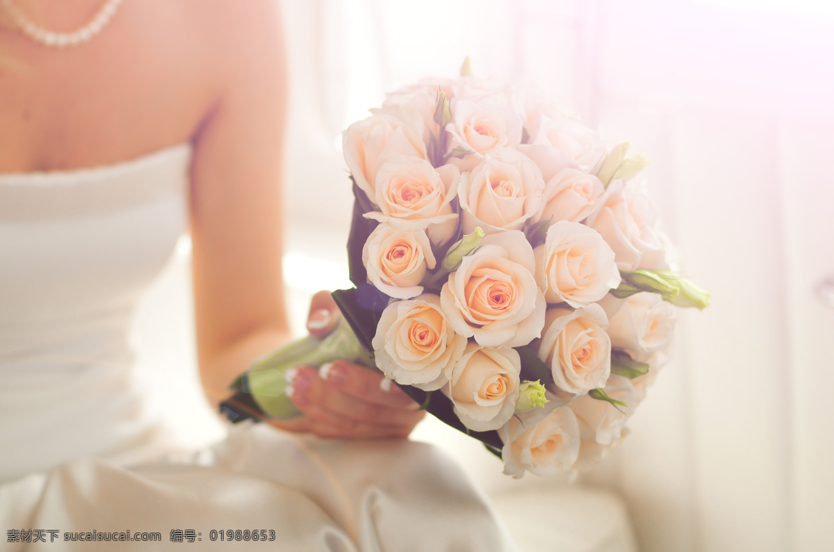 鲜花 美女 花朵 花束 新娘 人物 人物摄影 生活人物 新人情侣 人物图库 婚礼图片 生活百科