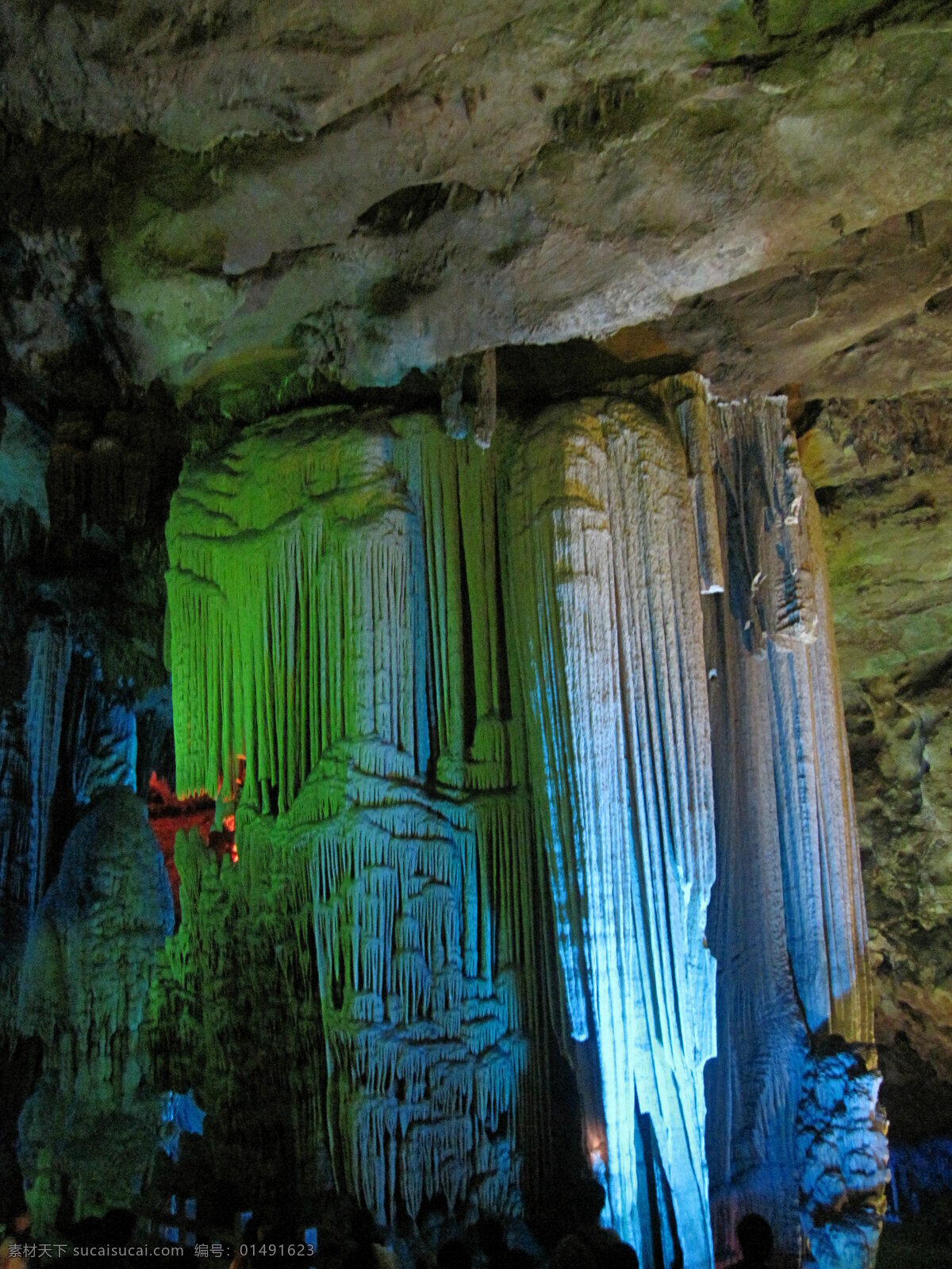 桂林银子岩 背景 灯光 底纹 风景 风水 桂林 花纹 景色 旅游摄影 梦幻 特色 壮观 奇观 银子岩 五彩 摄影图 漂亮 自然奇观 自然景象 不可思议 阳朔 石笋 瀑布 壮观景象 天然而成 天然 成 生活 旅游餐饮