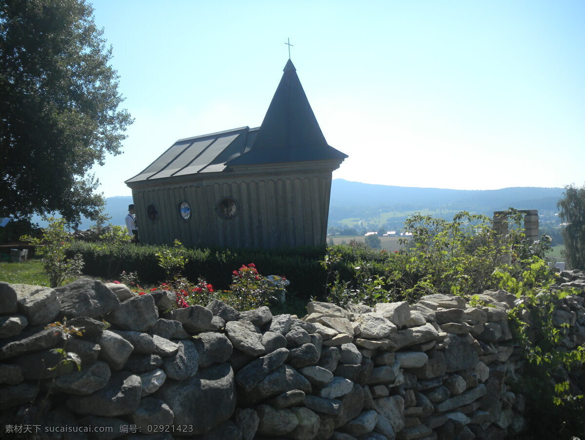 法国乡村 法国 乡村 教堂 石头 树 国外旅游 旅游摄影 黑色
