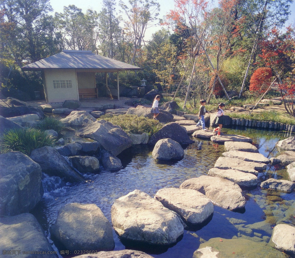 水景 超高清 海滩 流水 石头 自然风景 自然景观 水景15 公园一角 psd源文件