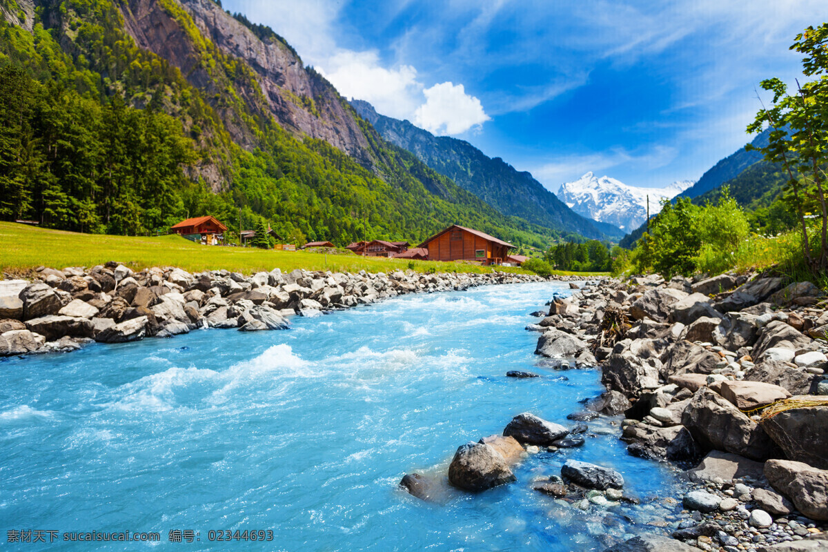 美丽 河水 美丽的河水 茅屋 房屋 椰树 蓝天 天空 美丽海景 美丽风景 自然风光 美景 美丽景 其他风光 风景图片