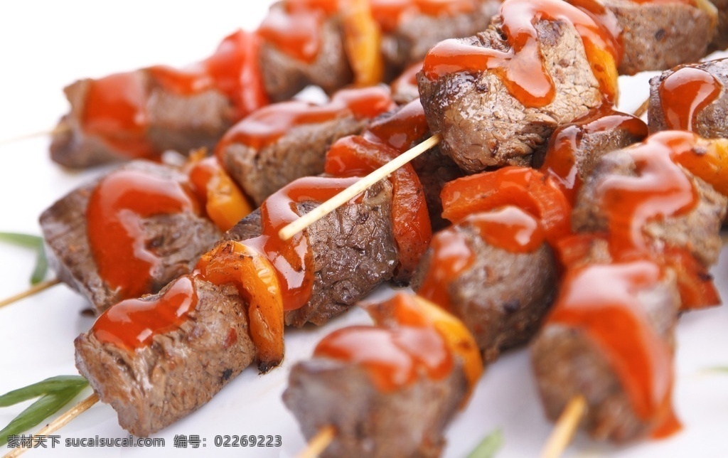 美味羊肉串 烤肉 羊肉串 美食 烤串 新疆羊肉串 肉串 羊肉 牛肉 番茄酱 竹签 美味 食物 肉类 摄影图片 餐饮美食 传统美食