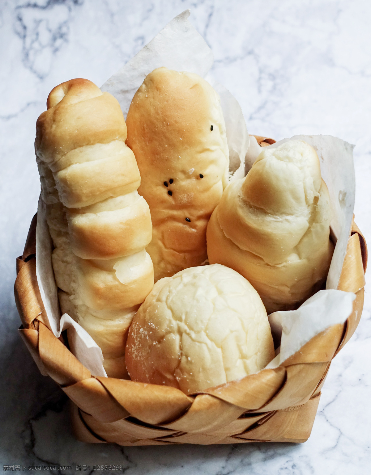 烤面包 西饼 五谷面包 杂粮面包 共享素材 生活百科 餐饮美食 美味 食品 甜点 糕点 蛋糕 特写 健康 厨房 形状 美味的 圆面包 西餐美食