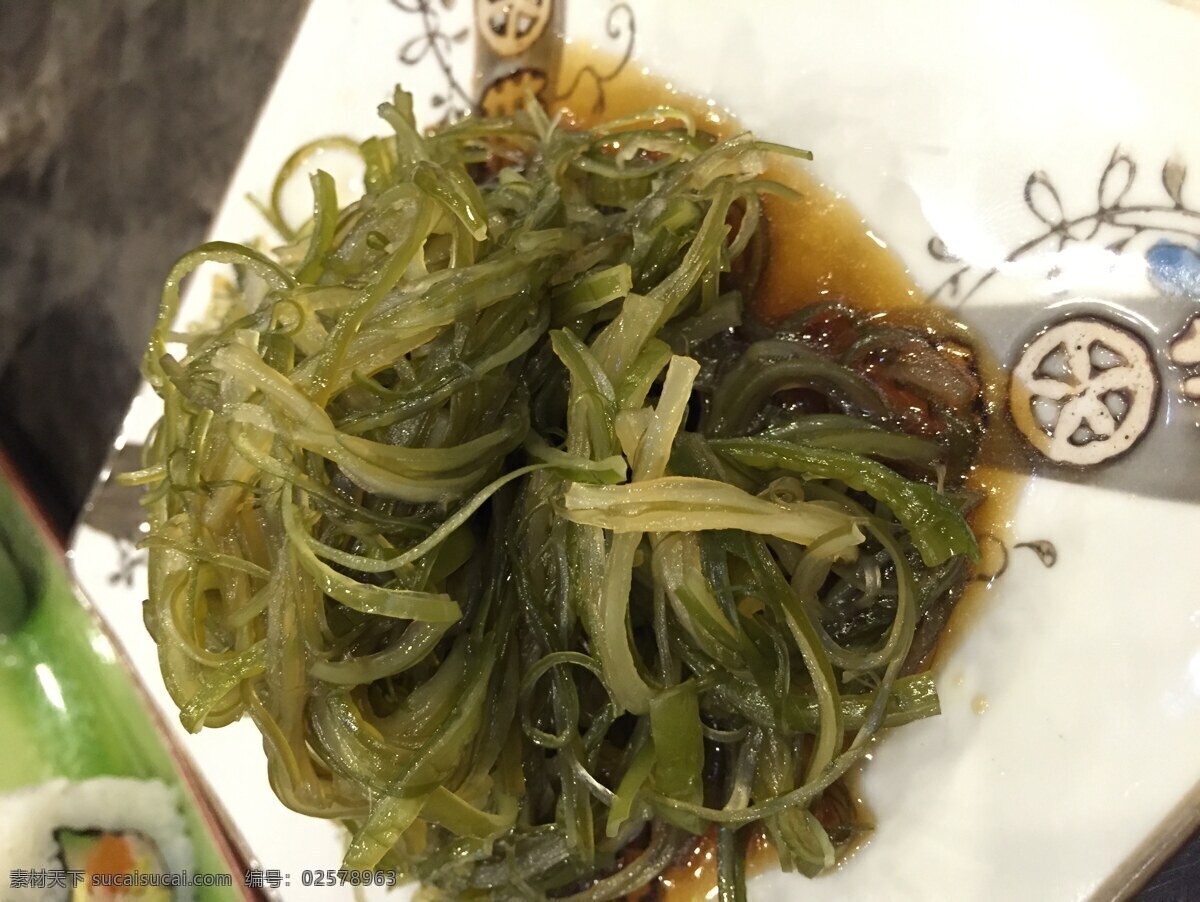 美味海草 海草 日料 盘子 美味 绿色 条状 美食 餐饮美食 传统美食