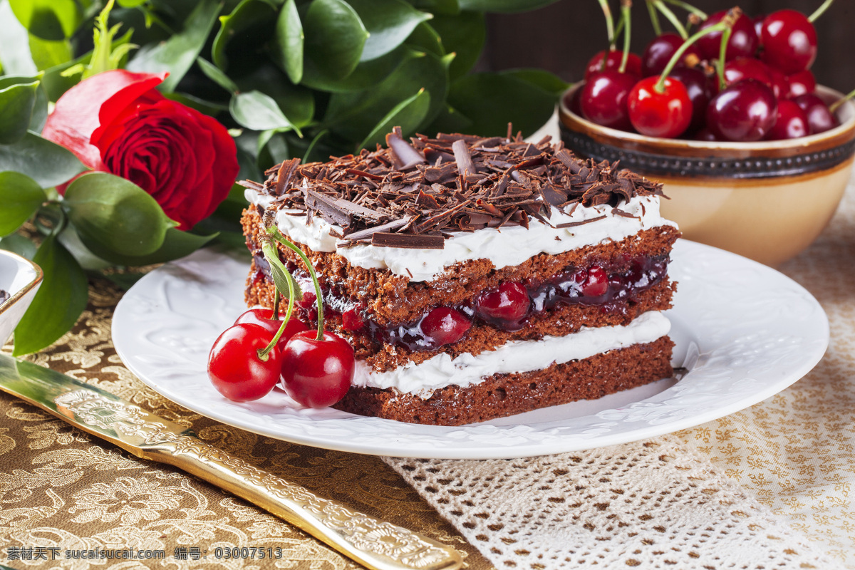 巧克力蛋糕 可可蛋糕 巧克力 蛋糕 糕点 奶油蛋糕 草莓蛋糕 食品 美味的甜点 食物 美食 餐饮美食 西餐美食
