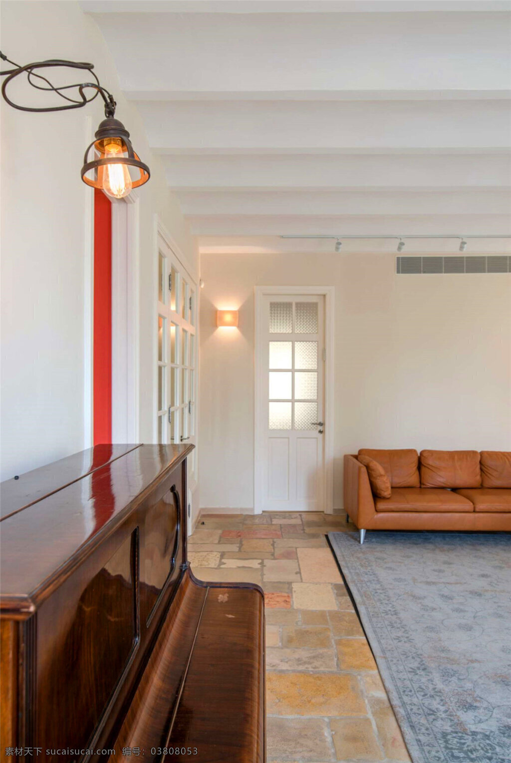 简约 客厅 花色 地板砖 装修 效果图 白色墙壁 壁灯 钢琴 格子吊顶 灰色地毯 台灯