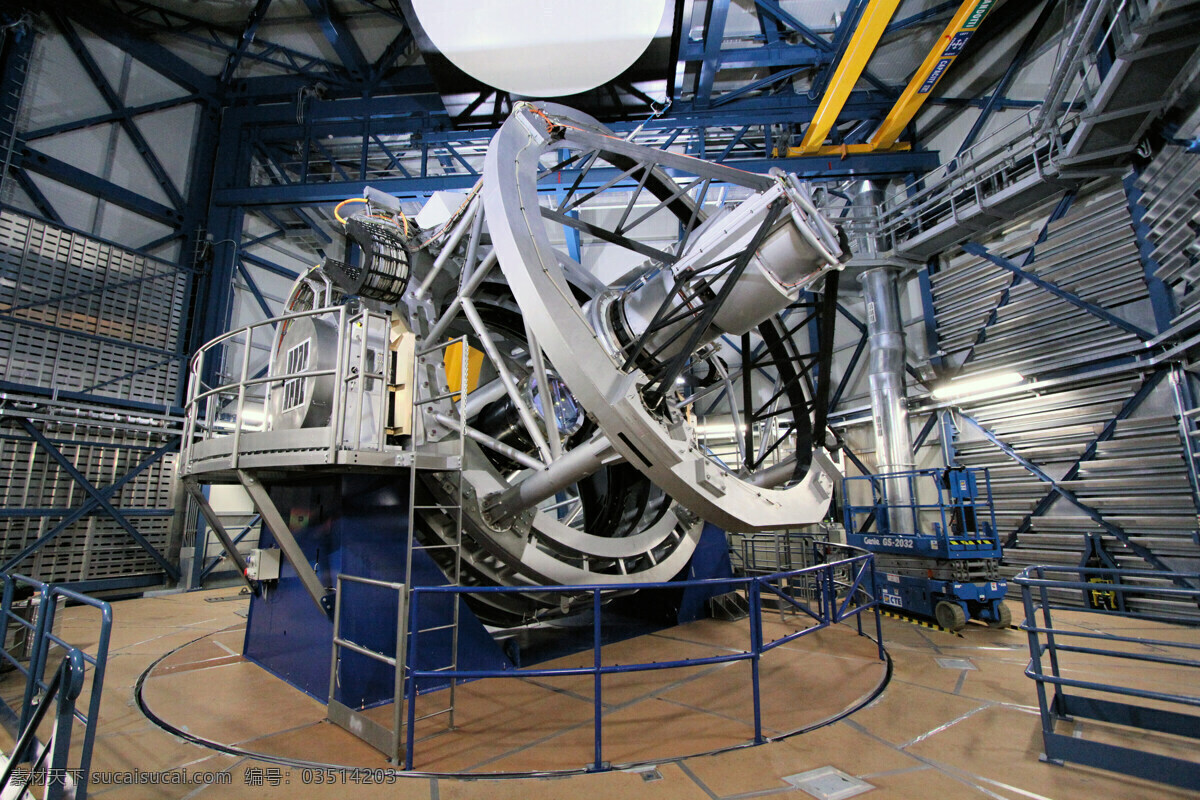光学 机械 科技 科学 科学研究 设备 太空 vista 望远镜 照相机 天文望远镜 天文 宇宙 探索 宇航 研究 现代科技 psd源文件