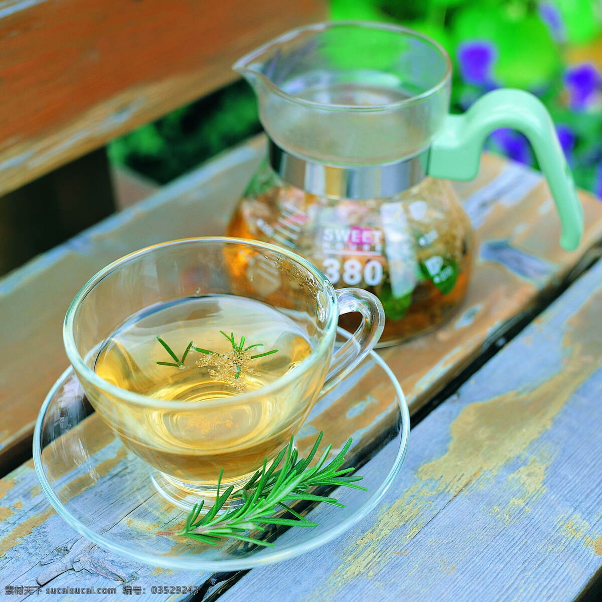 茶水免费下载 玻璃杯 茶道 茶水 倒茶 风景 生活 旅游餐饮